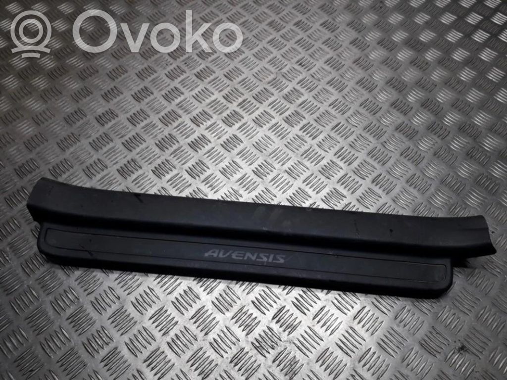 Toyota Avensis T250 Capac prag față 