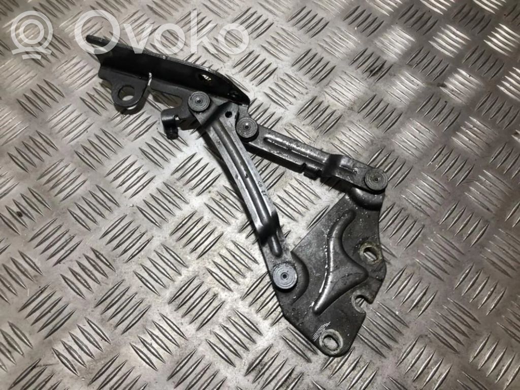 Scharnier Motorhaube   5M0823302,5M0823302