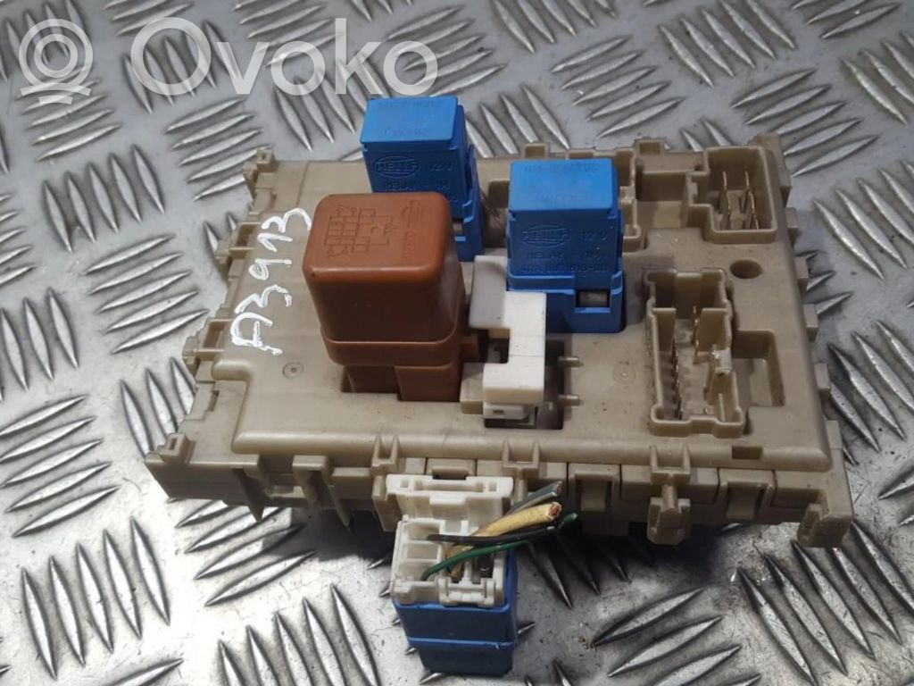 Nissan Almera N16 Set scatola dei fusibili
