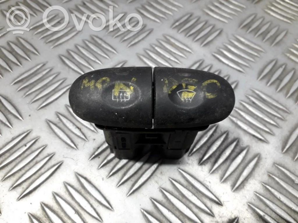 Ford Mondeo MK II Comutator încălzire parbriz/lunetă 