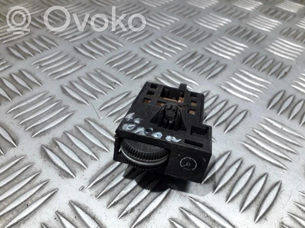 Comutator lumini bord   93BB13K752AB,93BB13K752AB,93BB13K752AB,93BB13K752AB