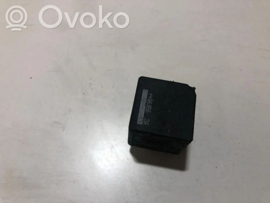 Inne przekaźniki   5M5T14B192CA,5M5T14B192CA