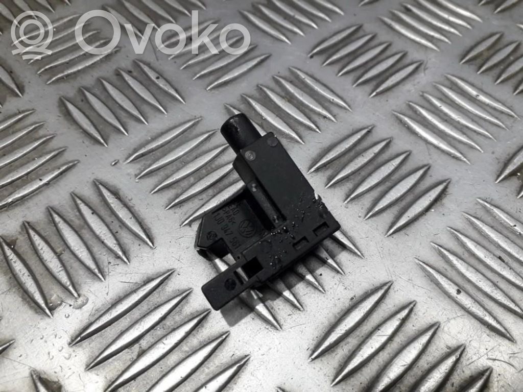 Sensor   1J0947561,1J0947561