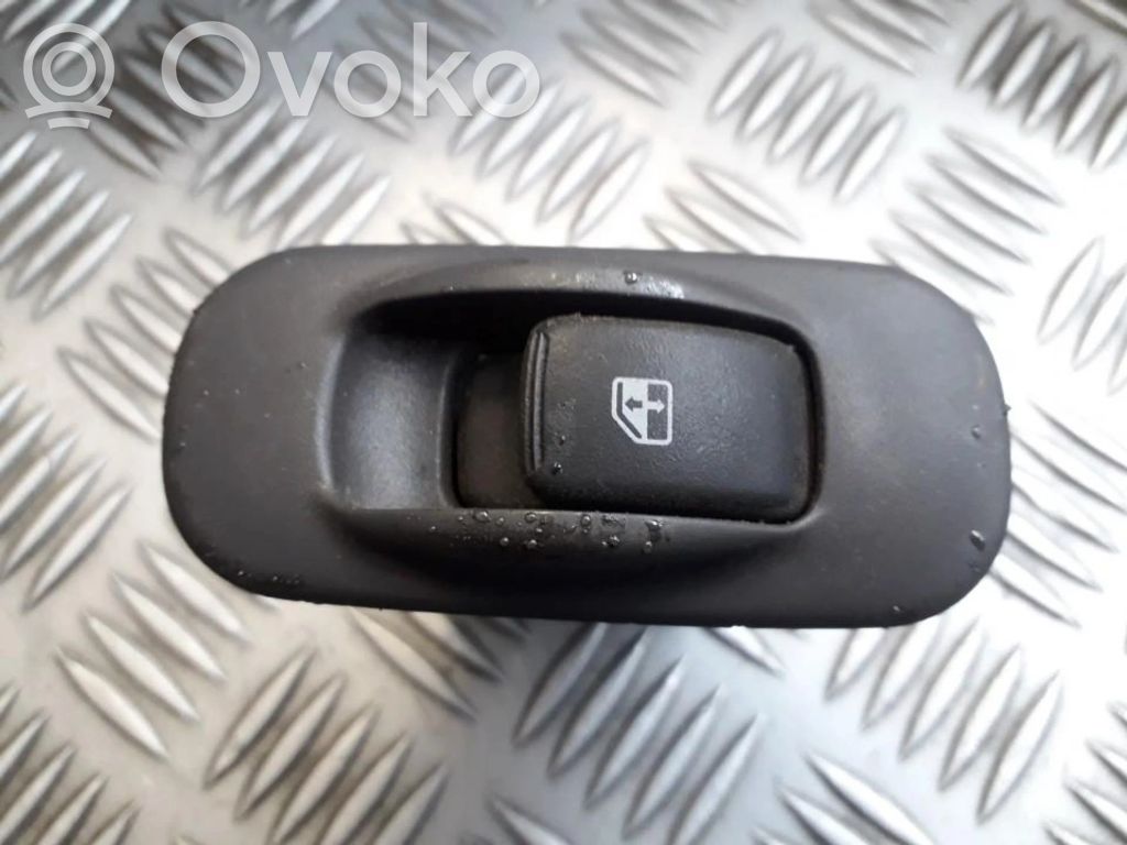 Mitsubishi Galant Przyciski szyb 