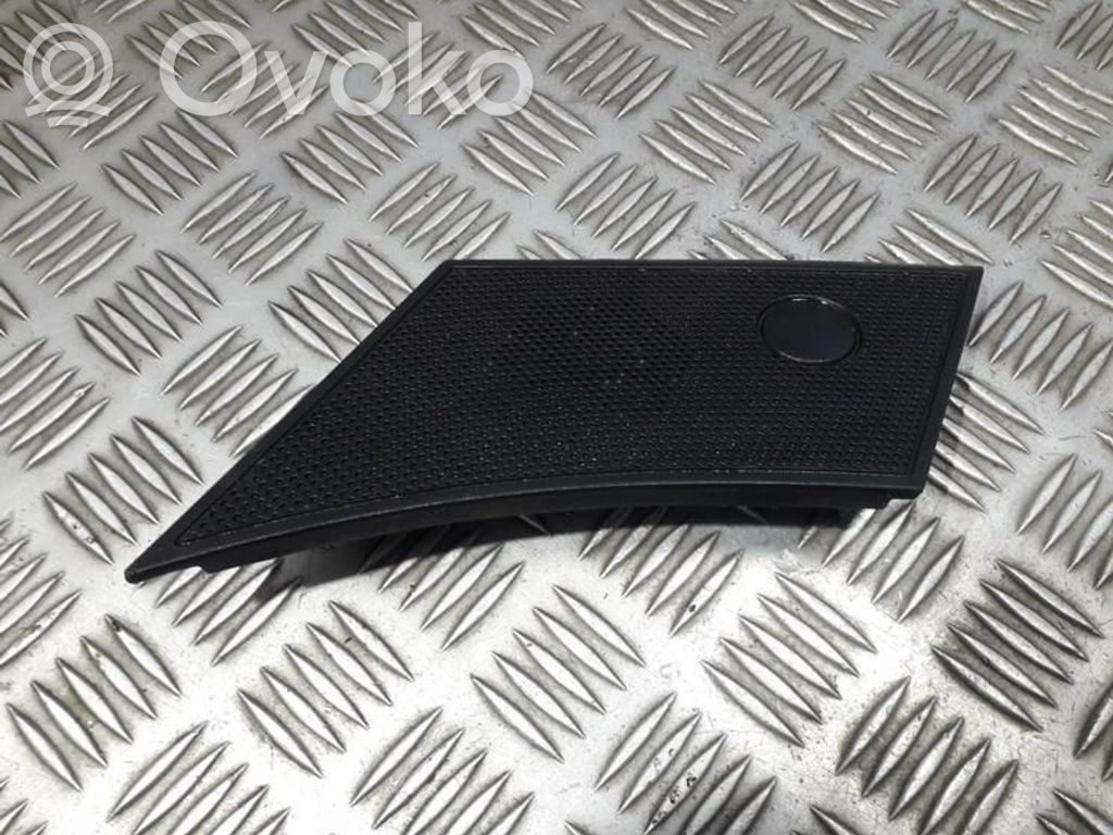 Nissan Qashqai Capac/ramă difuzor lateral 