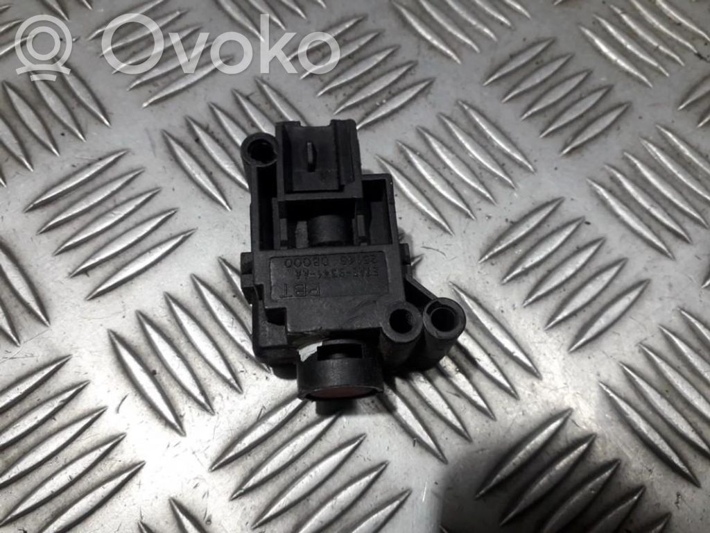 Ford Focus Fuel cut-off switch 