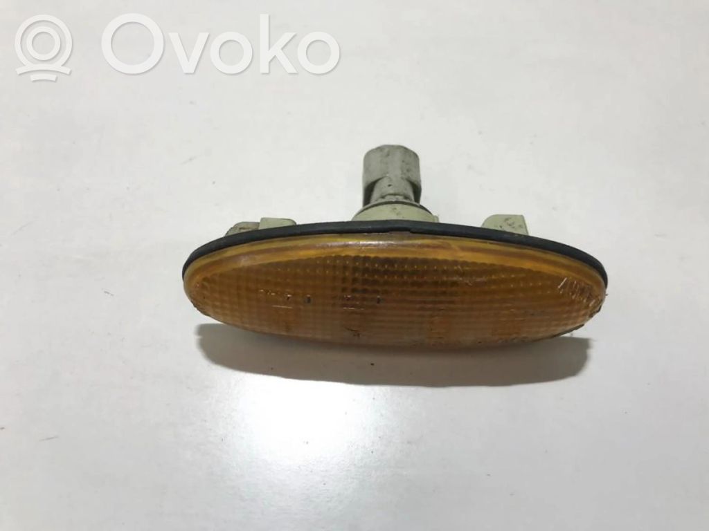 Mazda 626 Seitenblinker 
