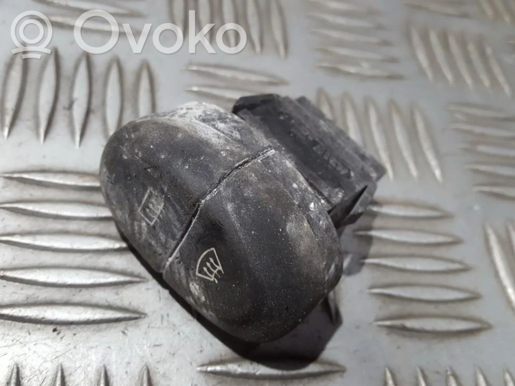 Renault Megane I Windscreen/window heater switch 