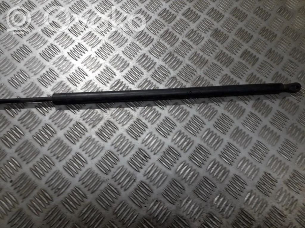 Konepellin kaasujousi   4A0823359C,4A0823359C