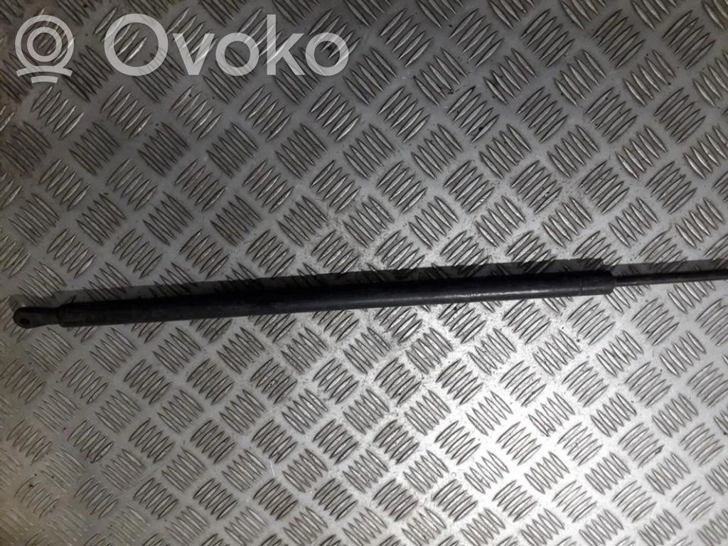 Konepellin kaasujousi   4A0823359C,4A0823359C