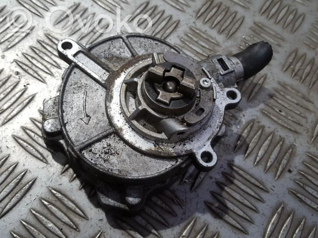 Audi A5 8T 8F Vacuum pump 