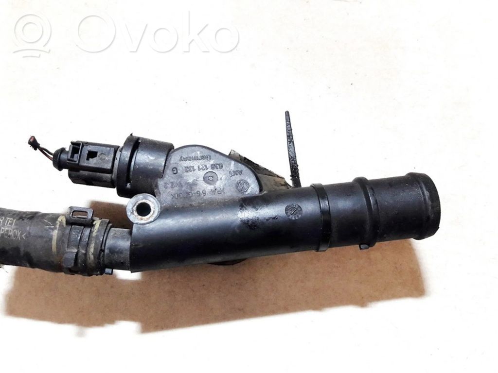 Volkswagen Jetta V Tuyau de liquide de refroidissement moteur 