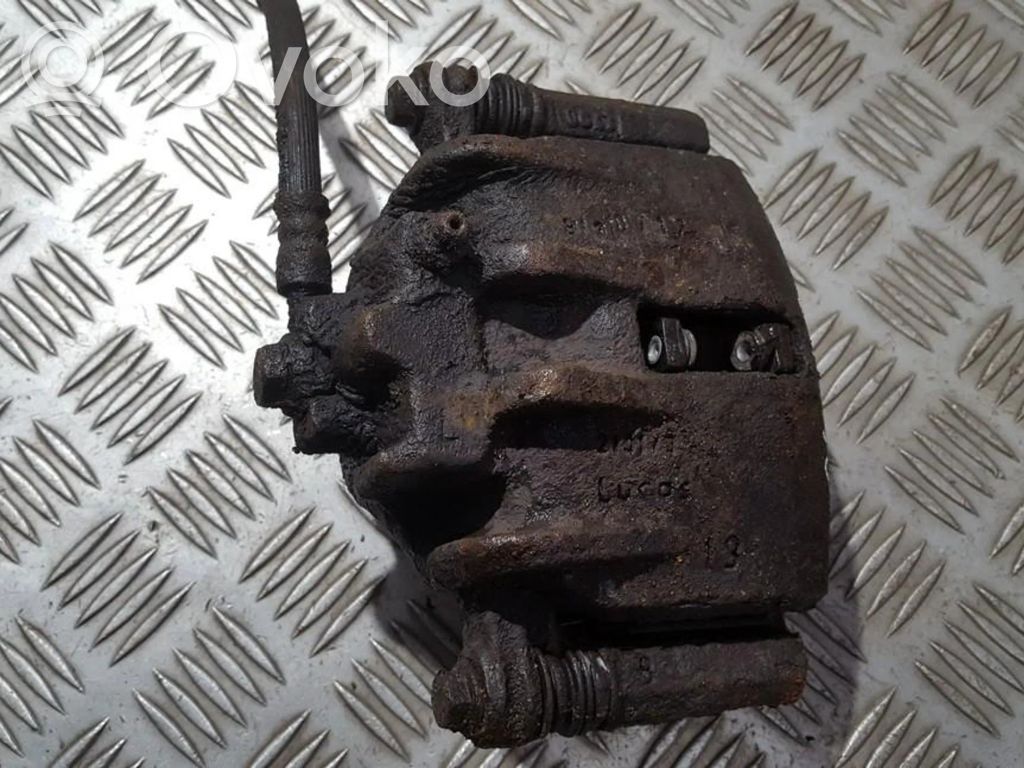 Caliper de freno delantero