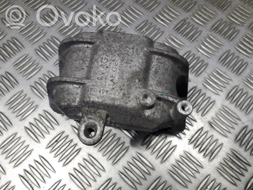Volkswagen Golf Plus Supporto di montaggio del motore 