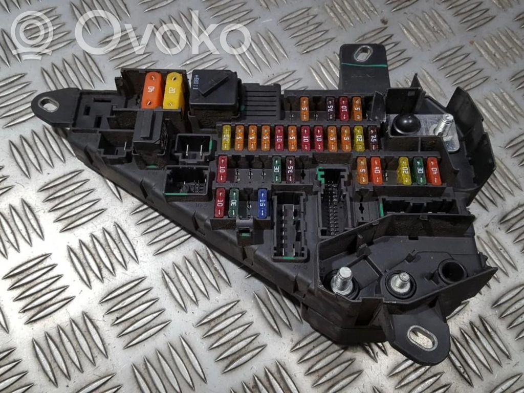 BMW 5 E60 E61 Fuse box set 