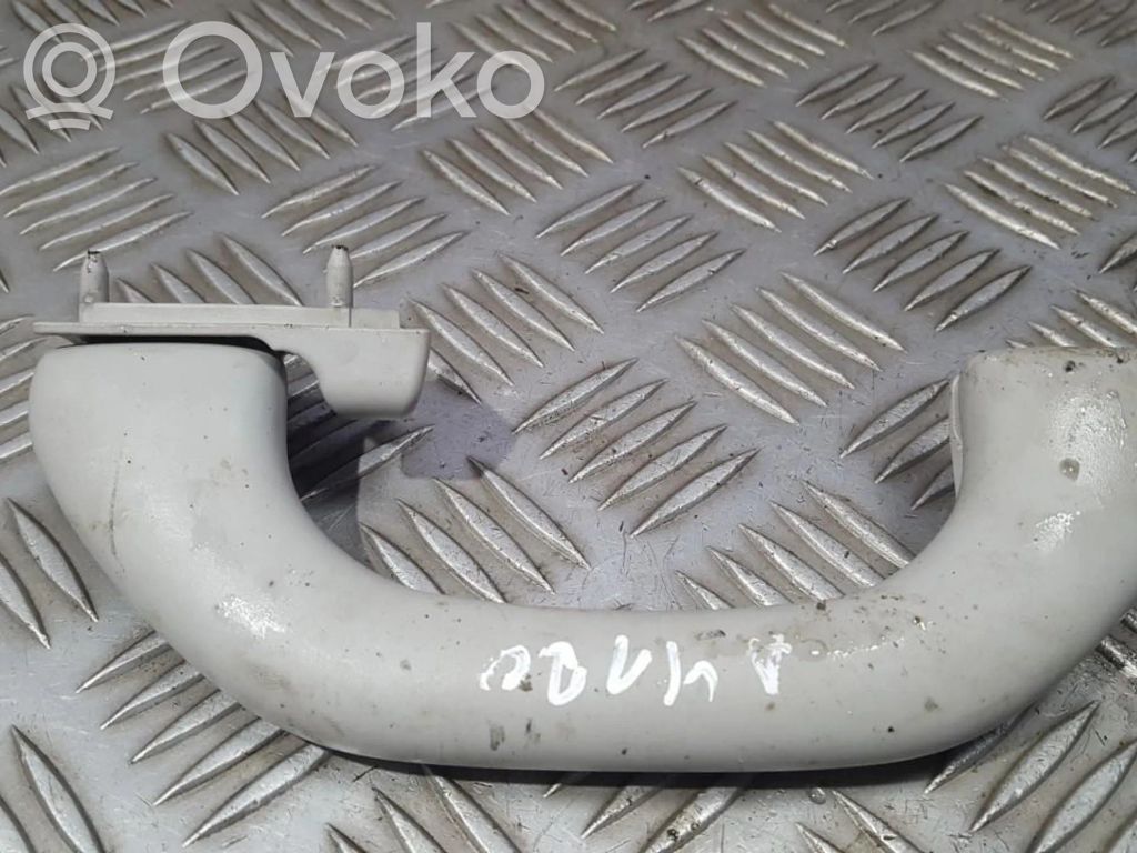 Volkswagen Golf IV Poignée de maintien plafond avant