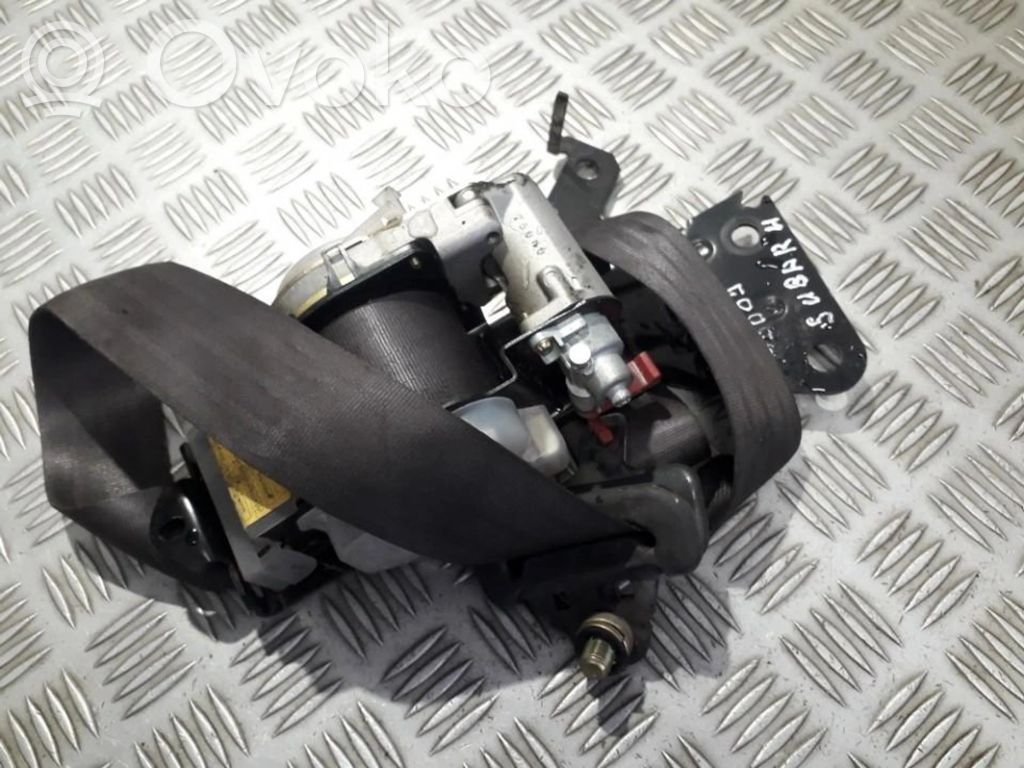 Subaru Legacy Cinturón delantero 