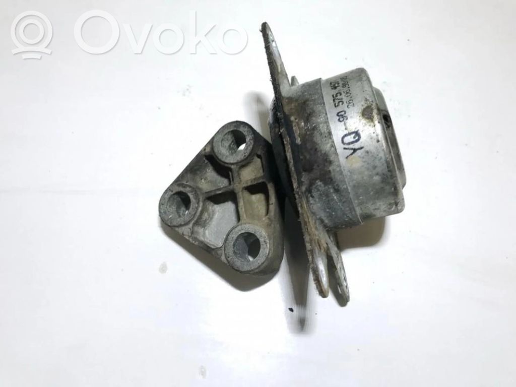Opel Astra G Engine mount bracket 
