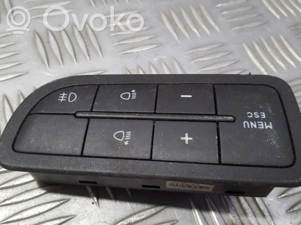 Fiat Grande Punto Interruttore di regolazione livello altezza dei fari 