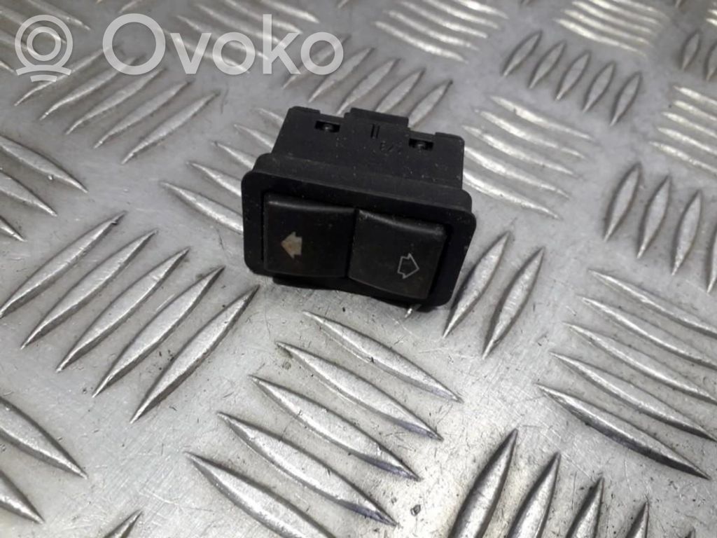 Interrupteur commade lève-vitre   8368974,8368974