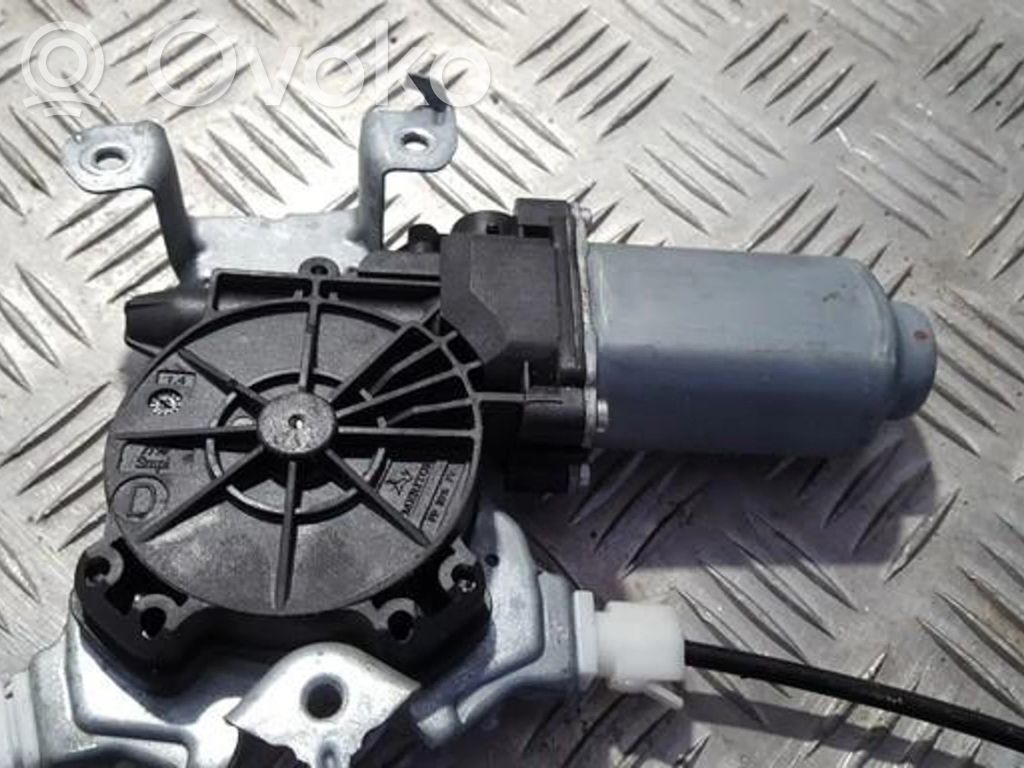 Nissan Qashqai Motorino alzacristalli della portiera posteriore 