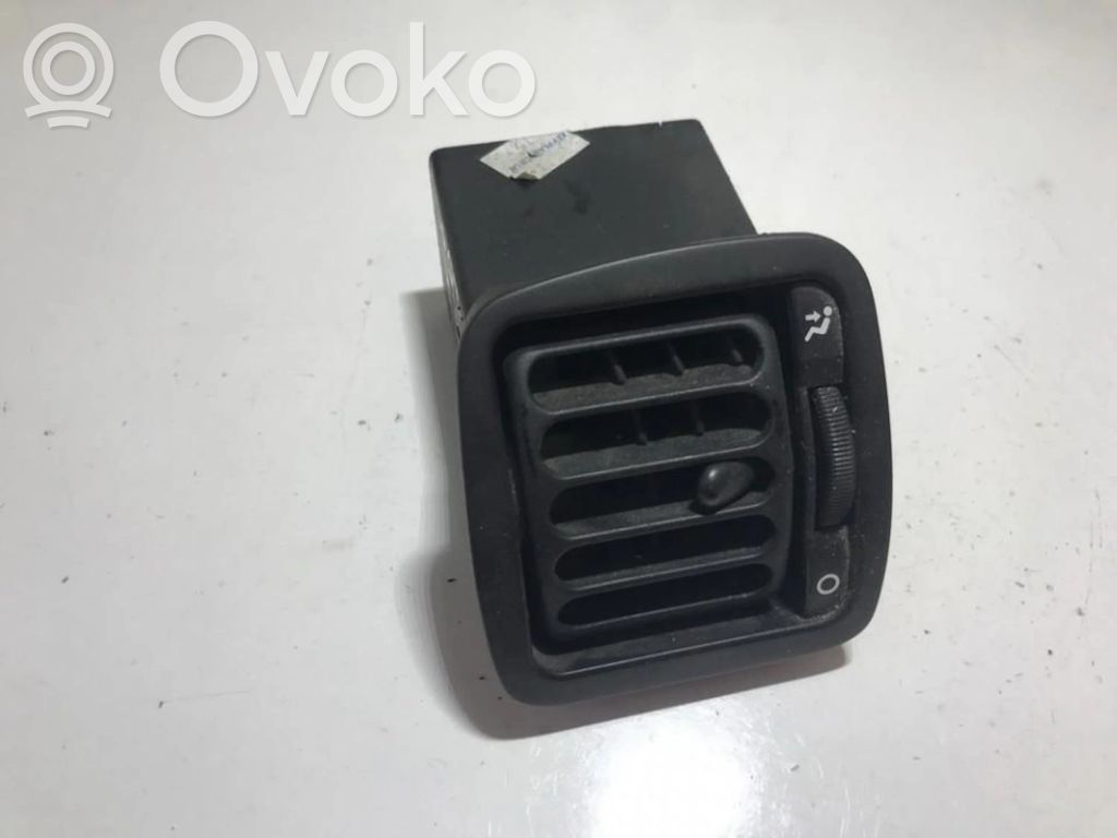 Rover 214 - 216 - 220 Dash center air vent grill 