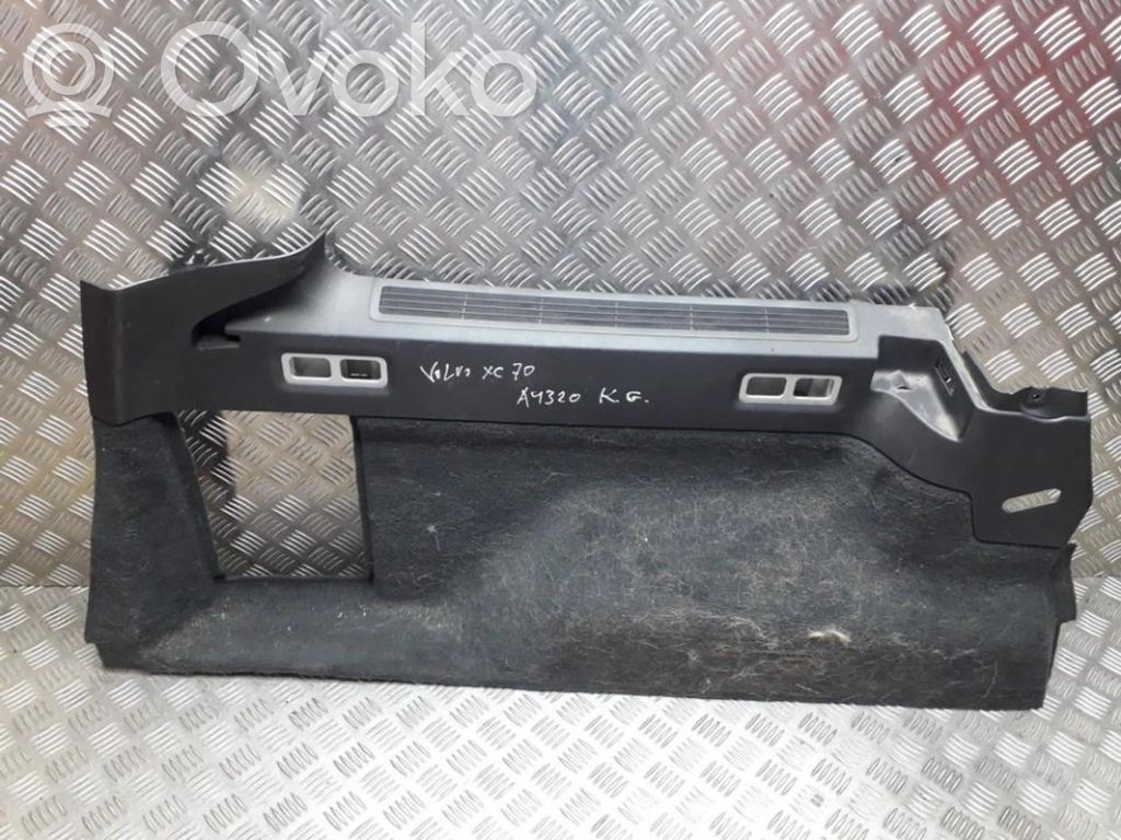 Volvo XC70 Altro elemento di rivestimento bagagliaio/baule 
