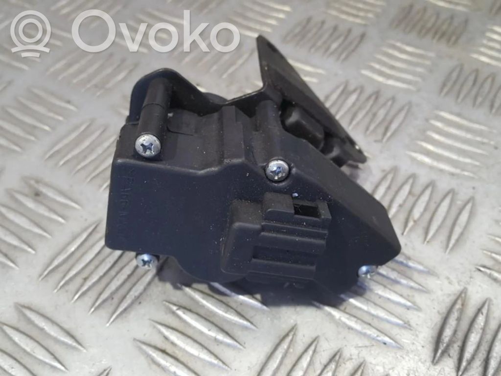 Kulmaikkunalasi   7M0847079,95VW14453AA,7M0847079,95VW14453AA