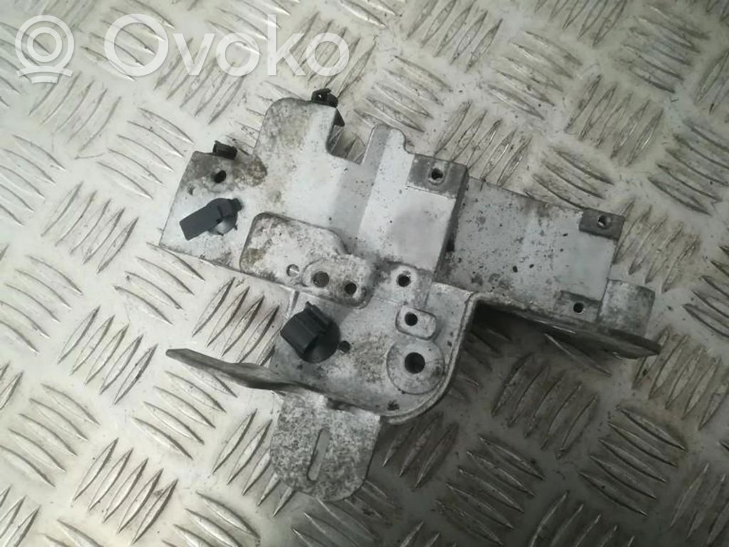 Engine mounting bracket   31319292,703438020,31319292,703438020