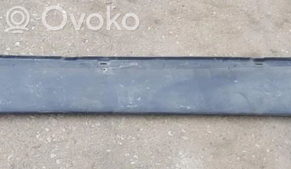 Opel Omega B1 Listón 
