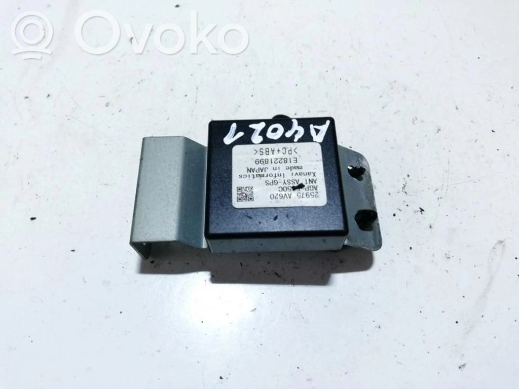 Nissan Primera Antena aérea GPS 