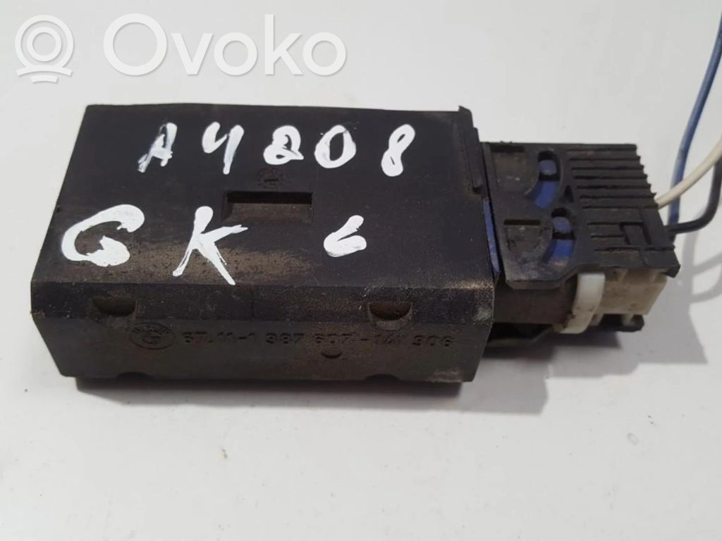 BMW 3 E36 Motor de bloqueo de puertas 
