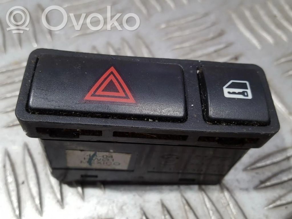 BMW 3 E46 Interruttore luci di emergenza