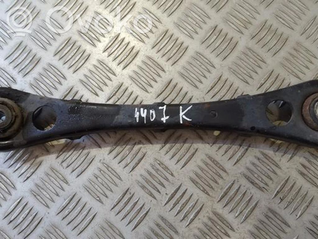 Audi A4 S4 B7 8E 8H Braccio di controllo sospensione posteriore superiore/braccio oscillante