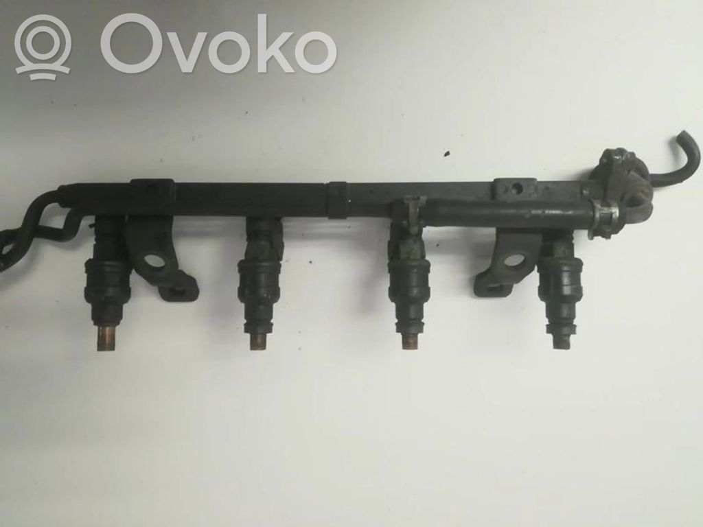 Mazda 323 Rampă alimentare injectoare 