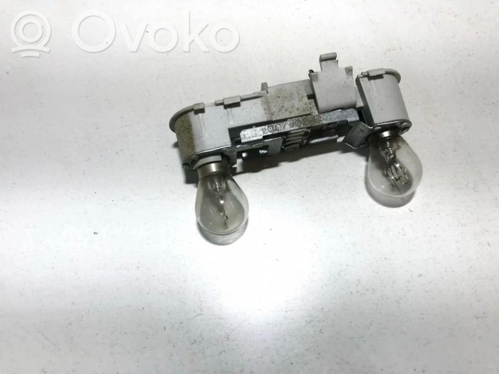 Alfa Romeo 156 Takavalon polttimon suojan pidike