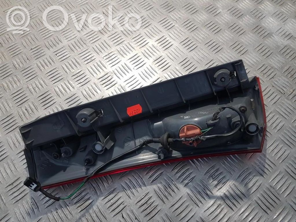KIA Ceed Luci posteriori 