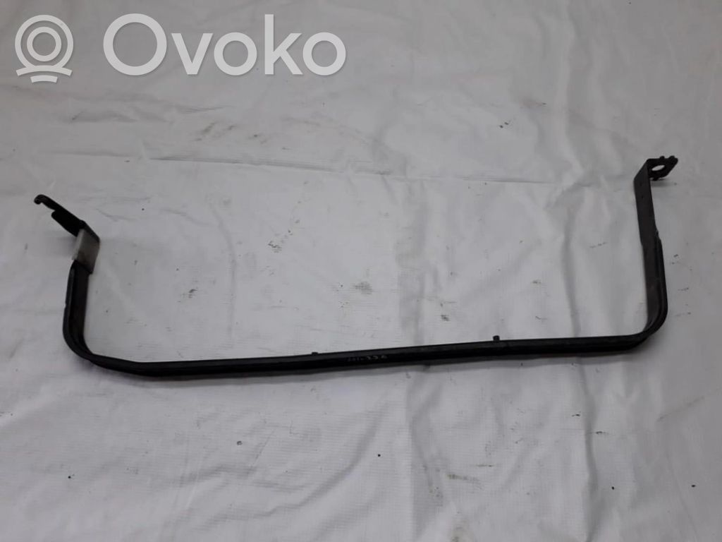 Volvo V50 Polttoainesäiliön kannake 