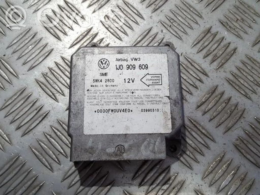 Volkswagen Golf IV Unitate/modul de comandă airbaguri 