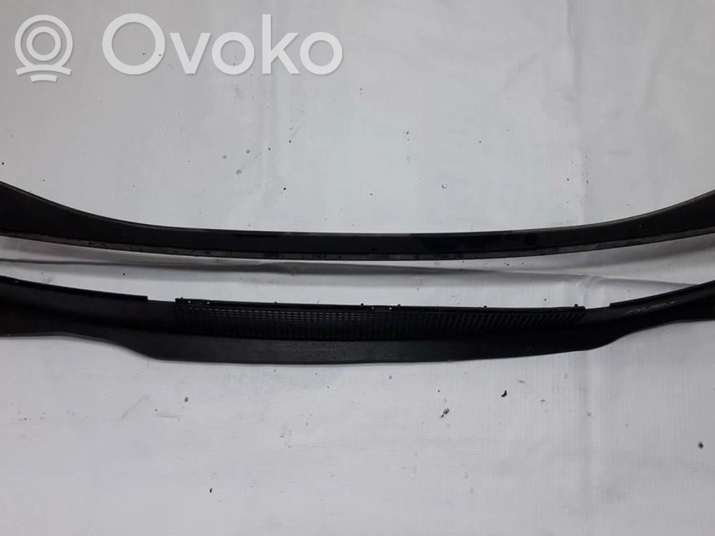 Opel Zafira B Rivestimento del tergicristallo 