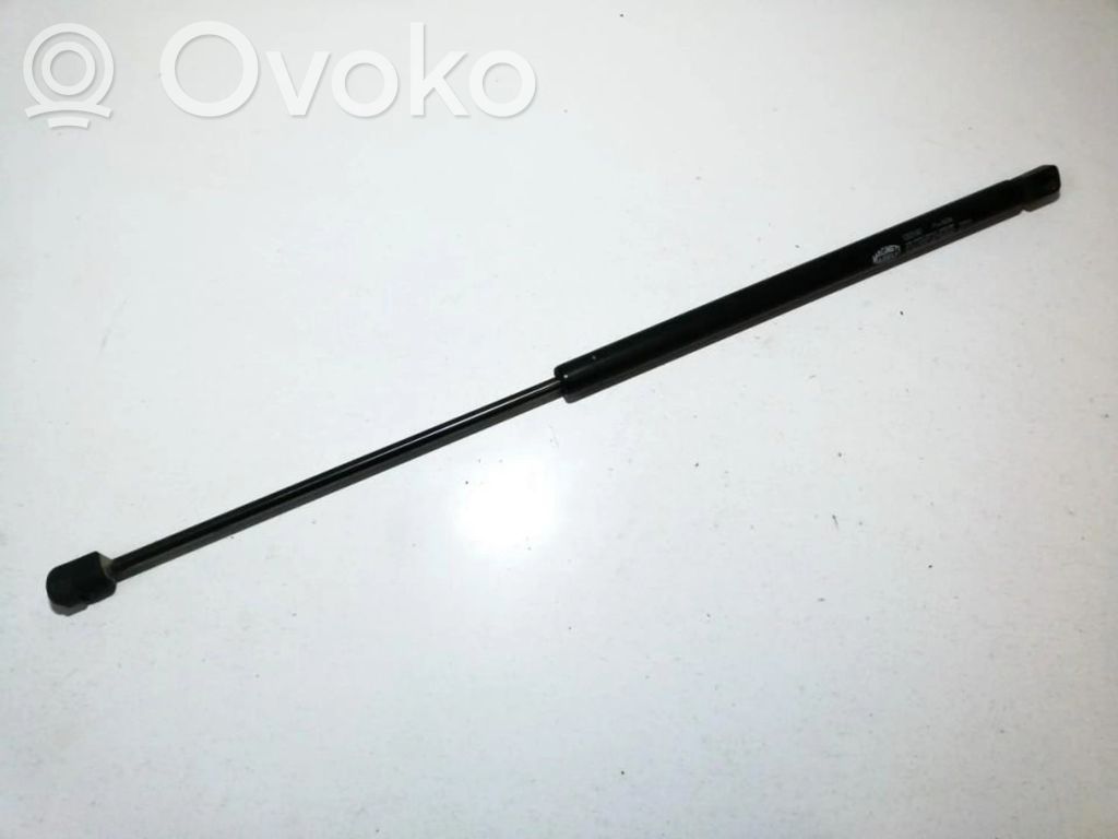 Volkswagen Golf III Amortiguador/puntal del maletero/compartimento de carga