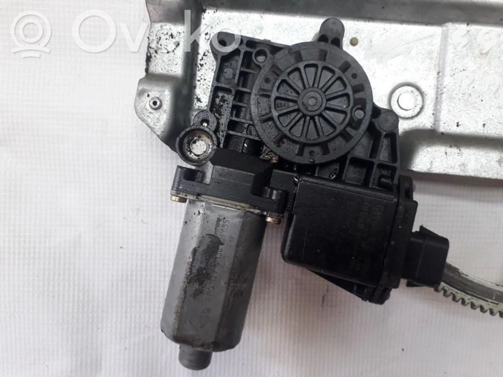 Opel Vectra B Motorino alzacristalli della portiera anteriore