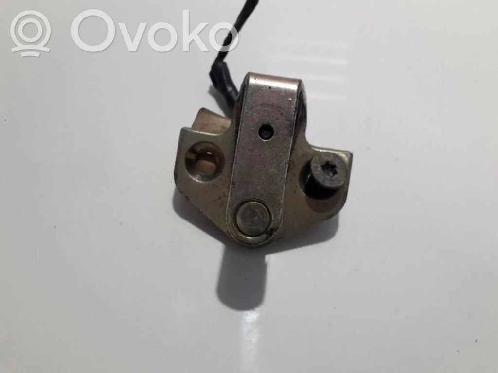 Ford Mondeo Mk III Bridă/cârlig închidere ușă față 
