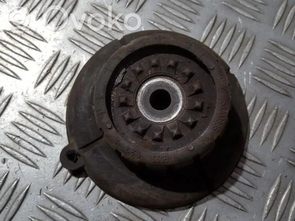 Fiat Stilo Mocowanie sprężyny amortyzatora 