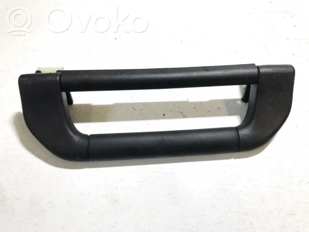 Asidero interior delantero   8257226,8257226