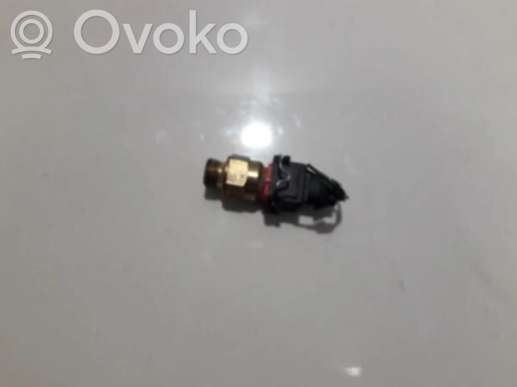 BMW 5 E39 Coolant temperature sensor 