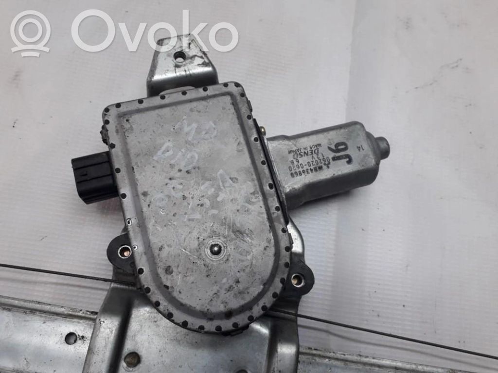 Mitsubishi Pajero Motor del regulador de la ventanilla de la puerta delantera