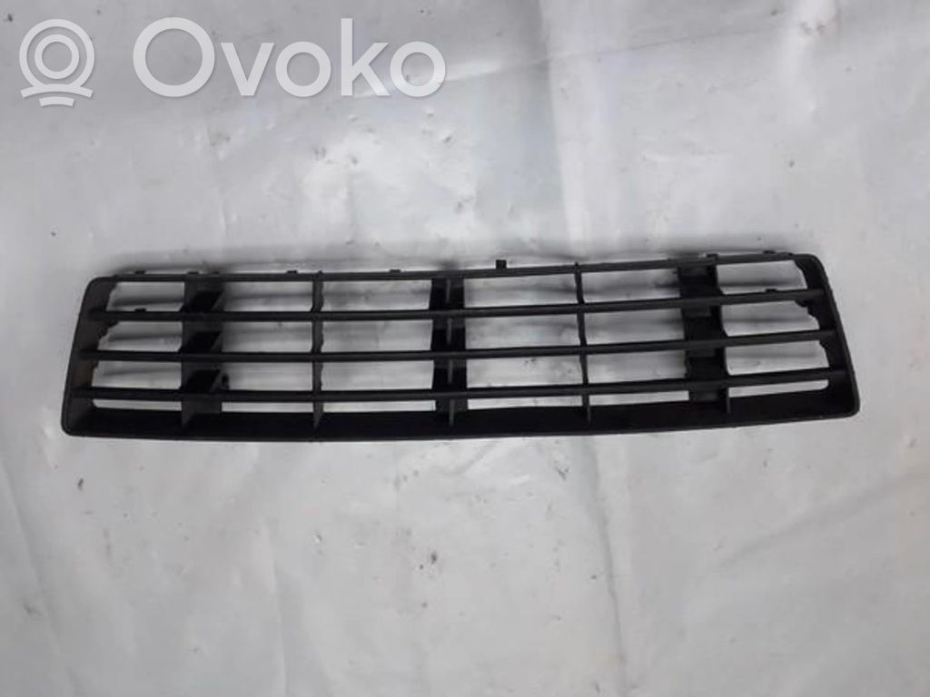 Audi A6 S6 C5 4B Grille inférieure de pare-chocs avant