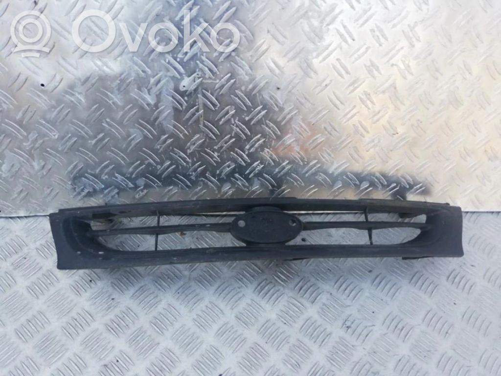Grille de calandre avant   0K24150710,0K24150710