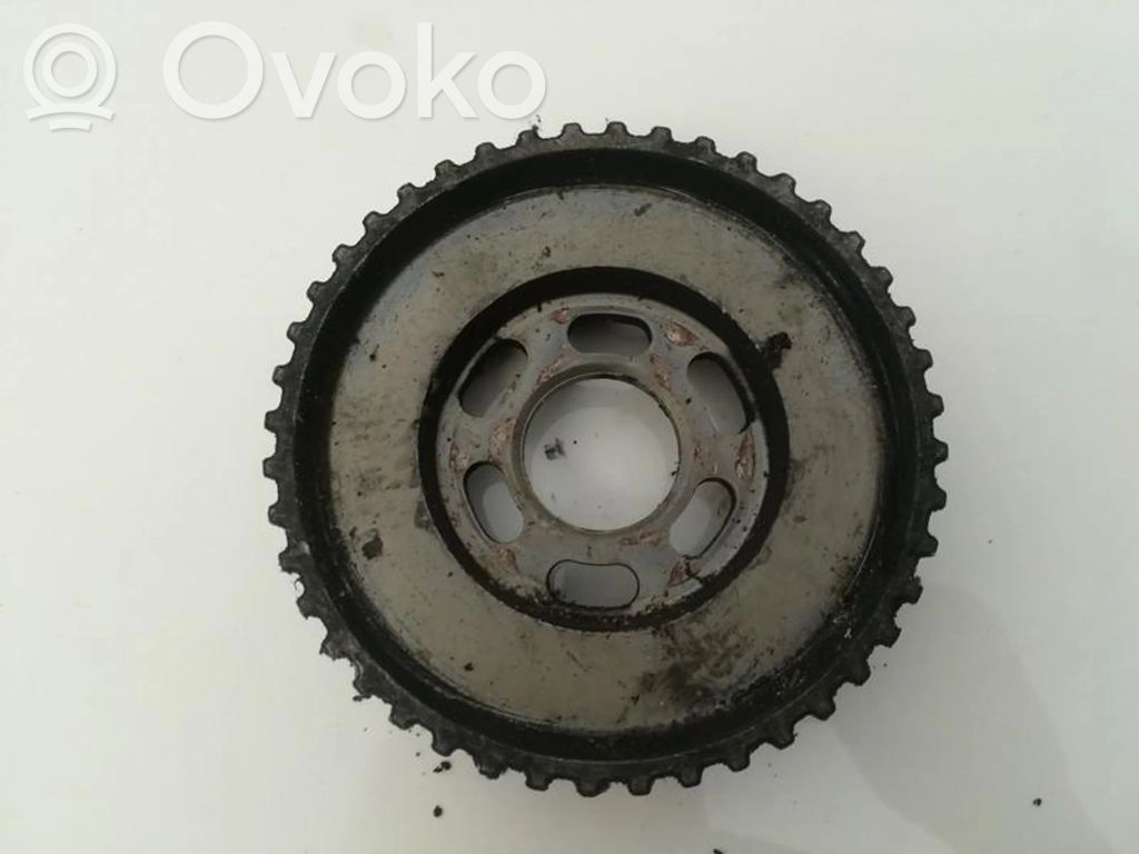 Volkswagen Golf IV Pinion pompă combustibil (fulie) 
